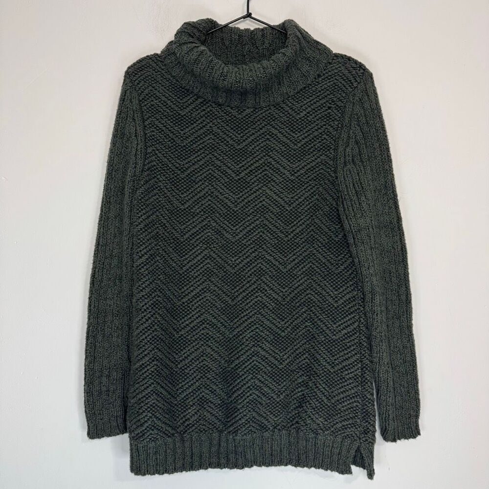 Indigenous Brand Turtleneck Sweater M